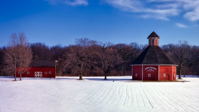 door-prairie-1632078_1280
